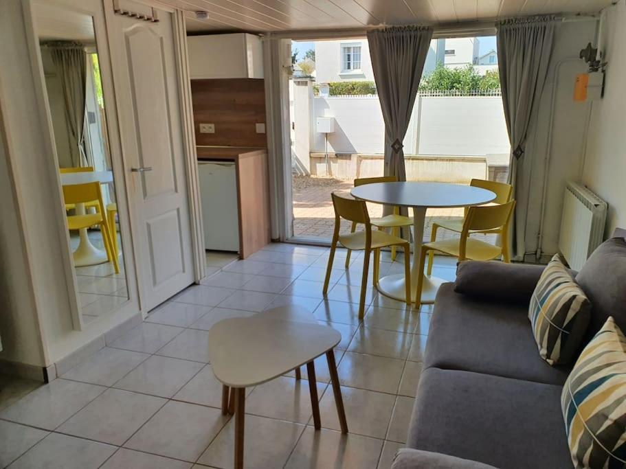 Logement Amboise Centre Avec Terrasse Privee Ngoại thất bức ảnh